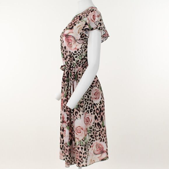 Quiz Trendy Plus Size Mixed-Print Fit & Flare Dress - Picture 3 of 5